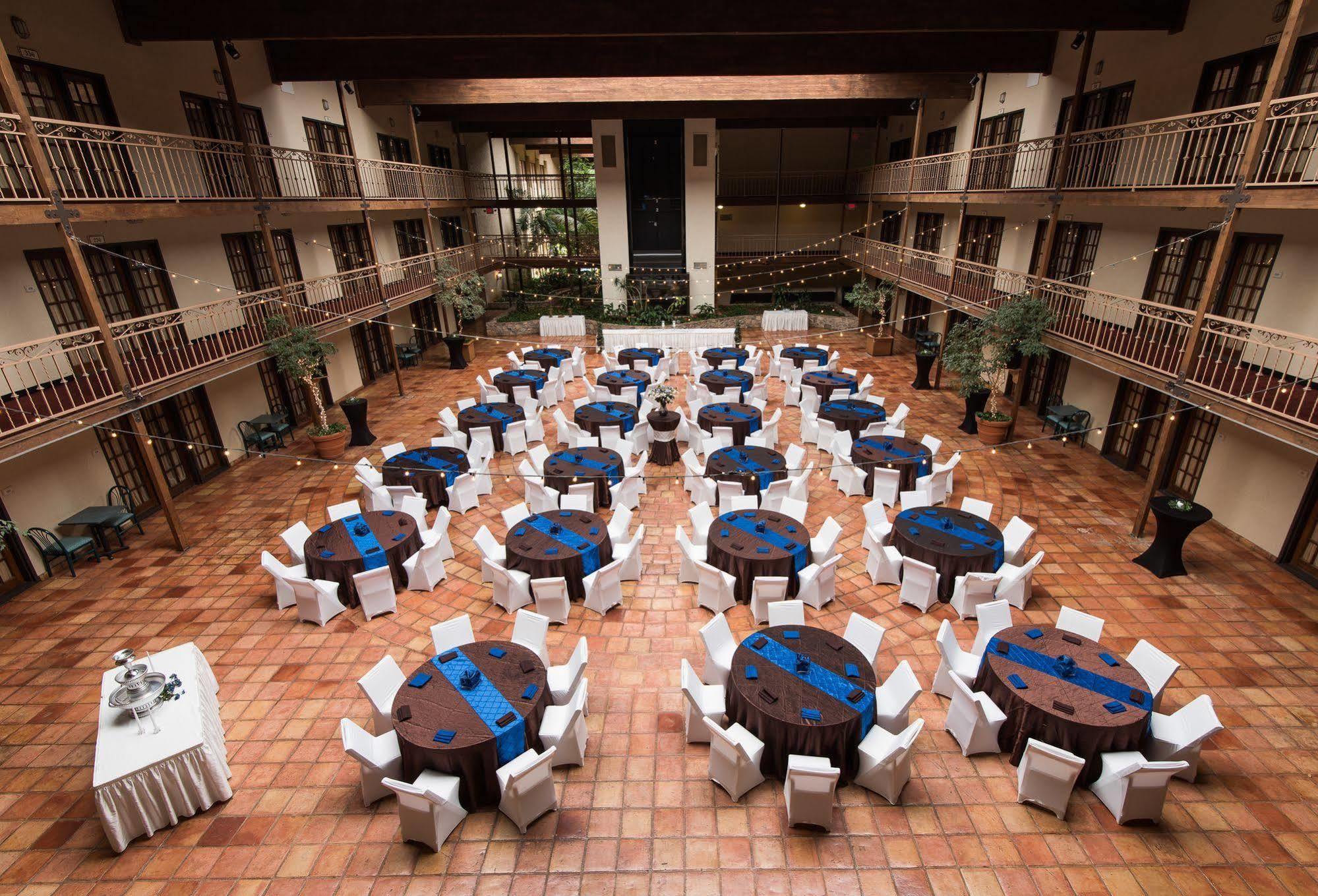 Mcm Elegante Suites Abilene Dış mekan fotoğraf